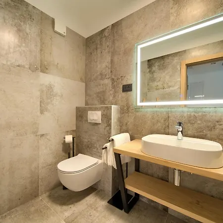 Mamin San Bed & Breakfast 4*