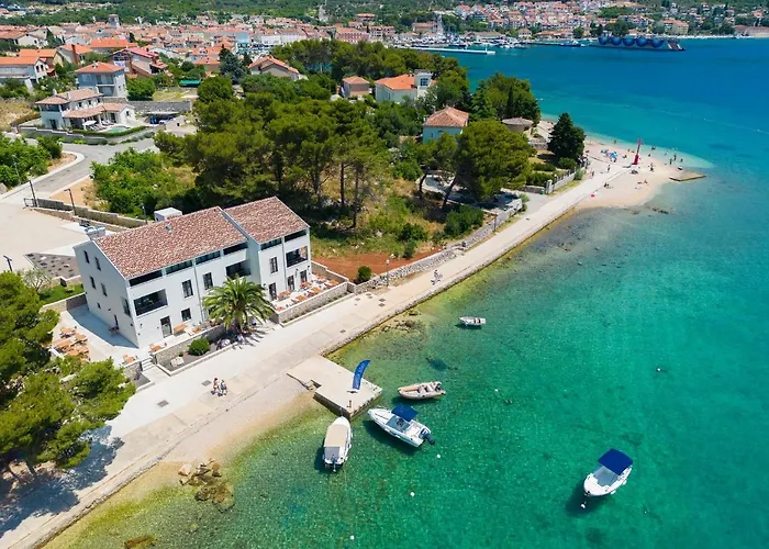 Mamin San krevet i doručak 4*